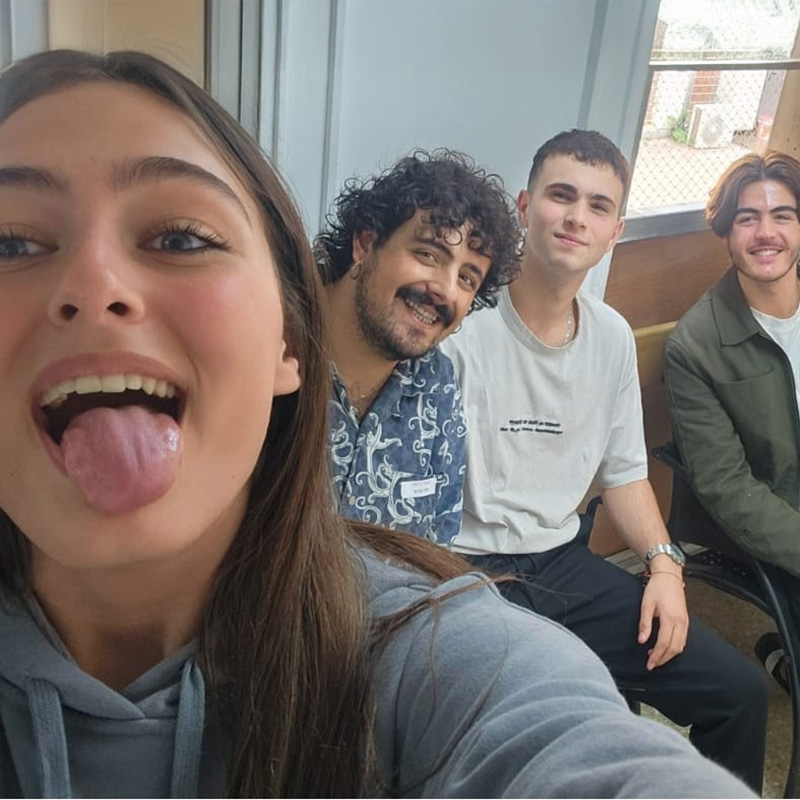 _0000_Draft Together