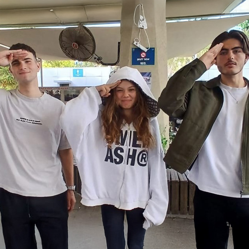 _0002_Draft Together