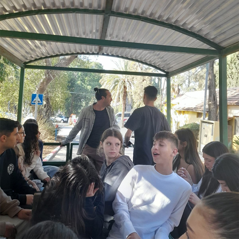 _0011_Bonding, Learning and Fun Trips